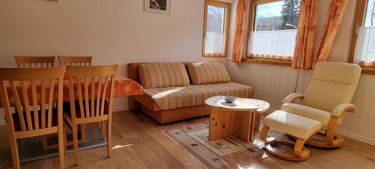 Appartement Melcher Sotcha Dadaint 654 Scuol Exteriör bild